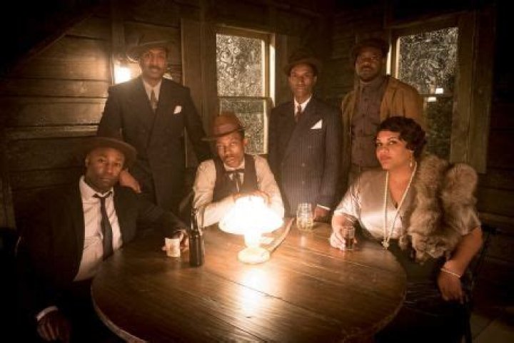 Who is Malcolm Barrett Dating Now