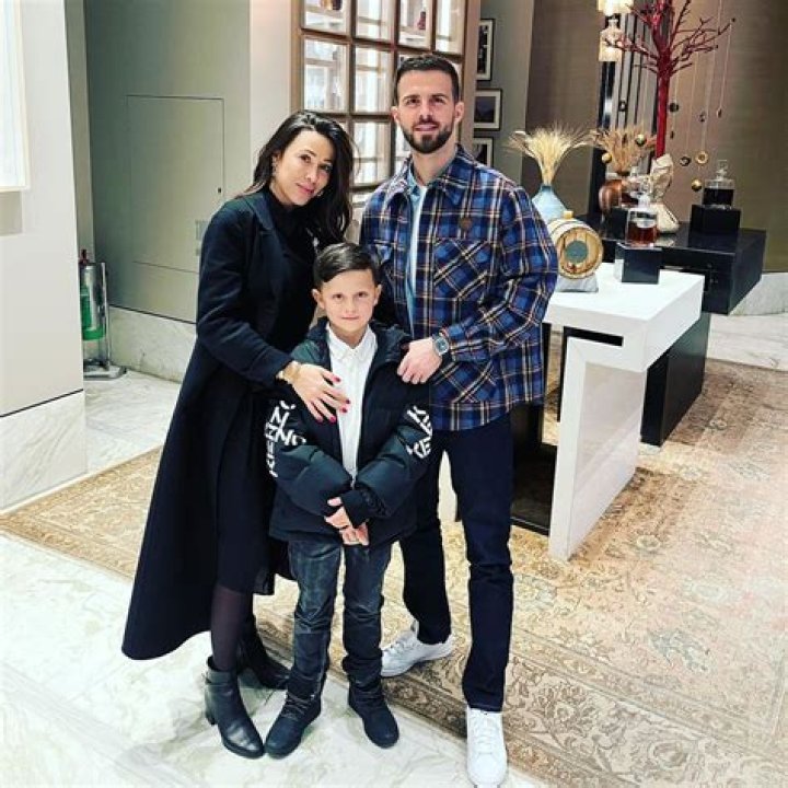 Who Is Miralem Pjanic? Bio, Age, Net Worth, Salary, Market Value, Stats, & Married