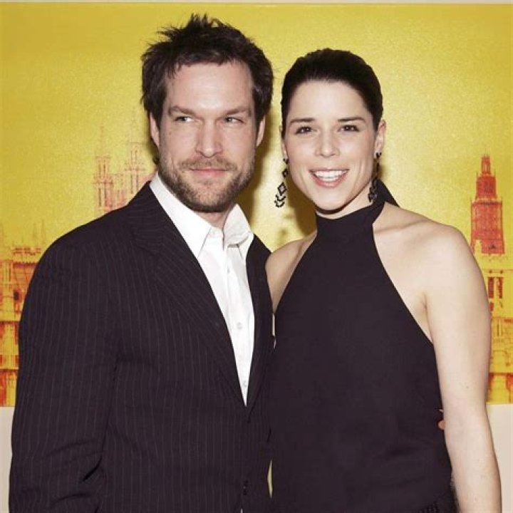 Who is Neve Campbell Dating Now