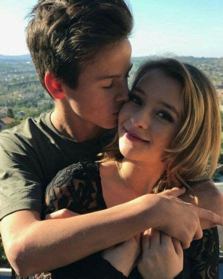 Who is Owen Bodnar Dating Now?