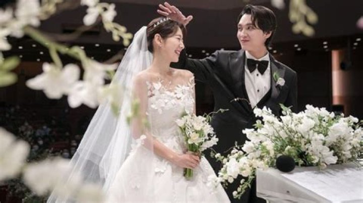 Who is Park Choa Dating Now?