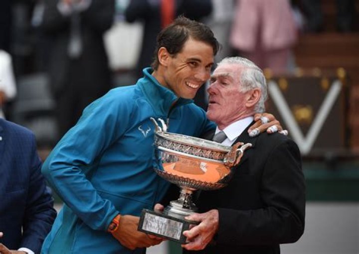 Who is Roger Scott ? Wikipedia,Age,Height,Weight,Real Name,Net Worth