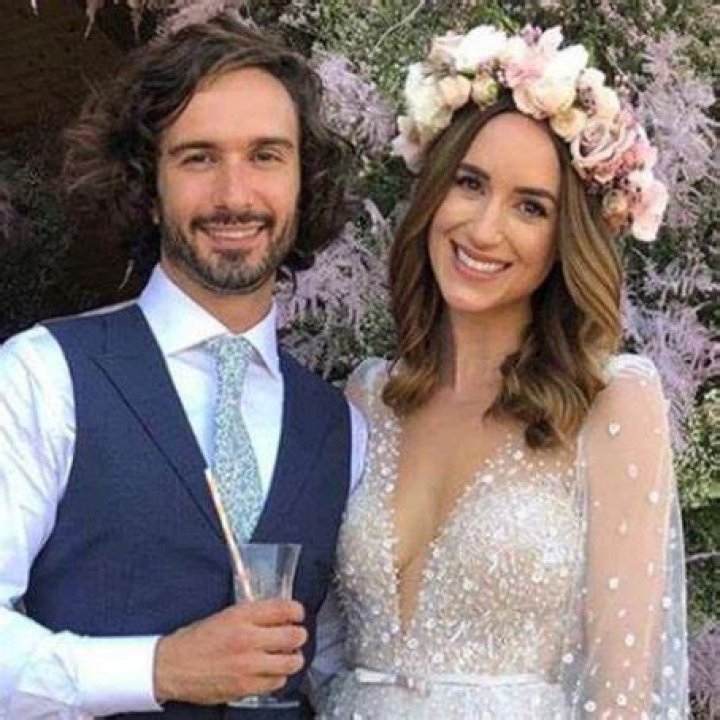 Who is Rosie Jones Dating Now?