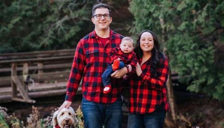 Who is Sarah-Louise Glynn Dating Now