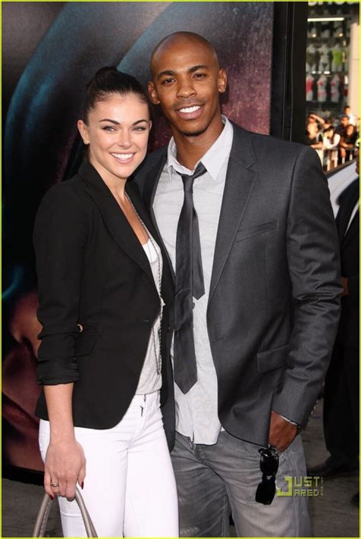 Who is Serinda Swan Dating Now