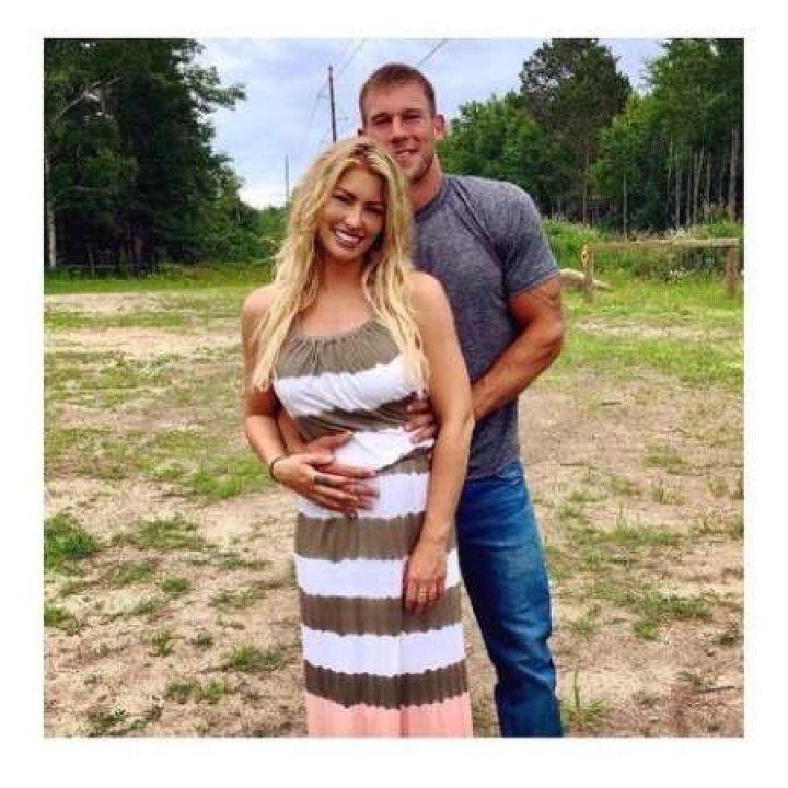 Who is Shannon Ihrke Dating Now