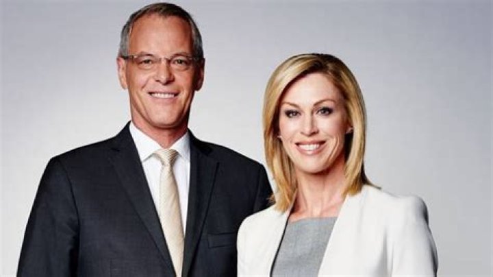 
Who Is Simon Dallow’s Partner, Wendy Petrie? All We Know About His Love Life 