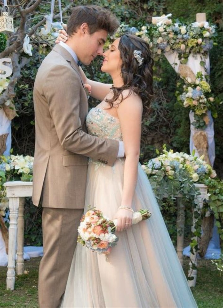 Who is Stephie Camarena Dating Now?