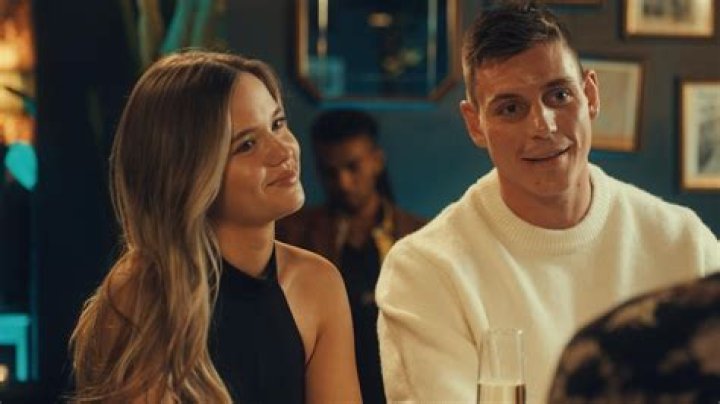 Who is Tion Phipps Dating Now?