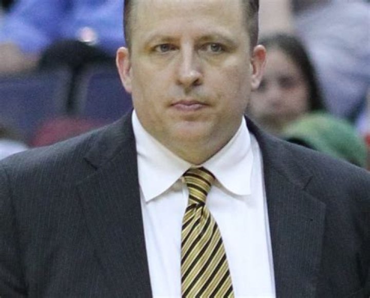 Who is Tom Thibodeau Dating Now