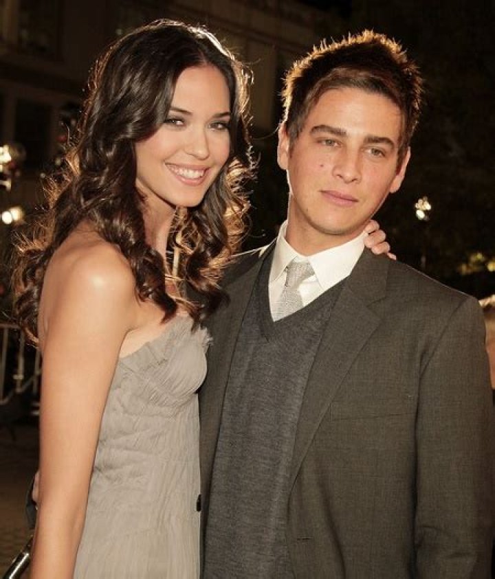 Who is Trevor Wright Dating Now?