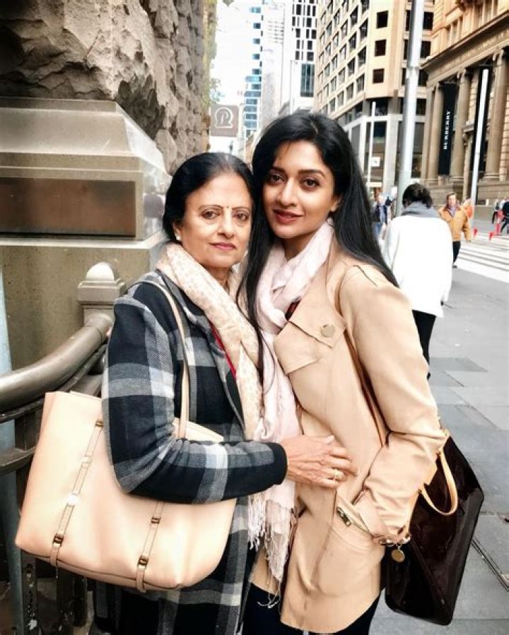 Who is Vimala Raman Dating Now?