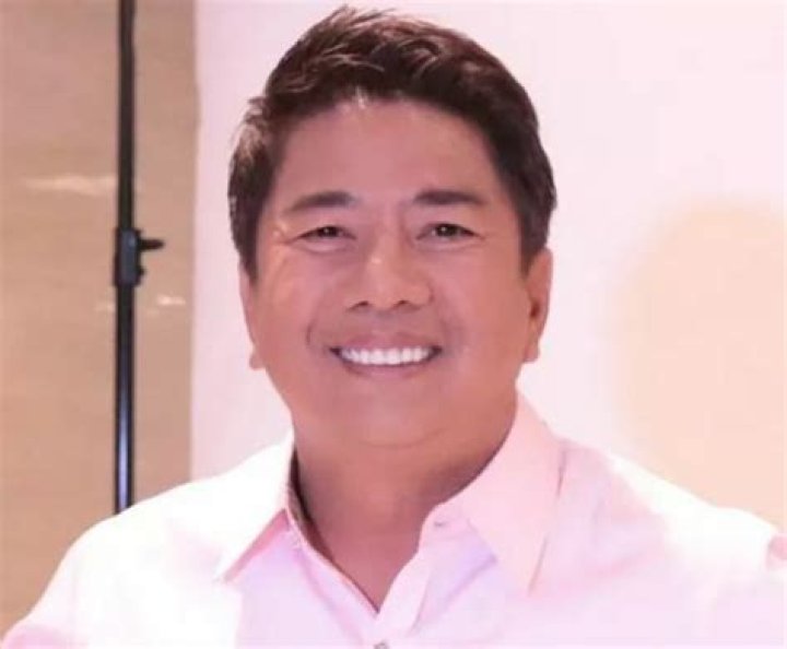 Willie Revillame - Bio, Age, Wiki, Facts and Family