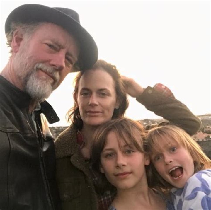Xander Berkeley Height, Weight, Age, Spouse, Family, Facts, Biography