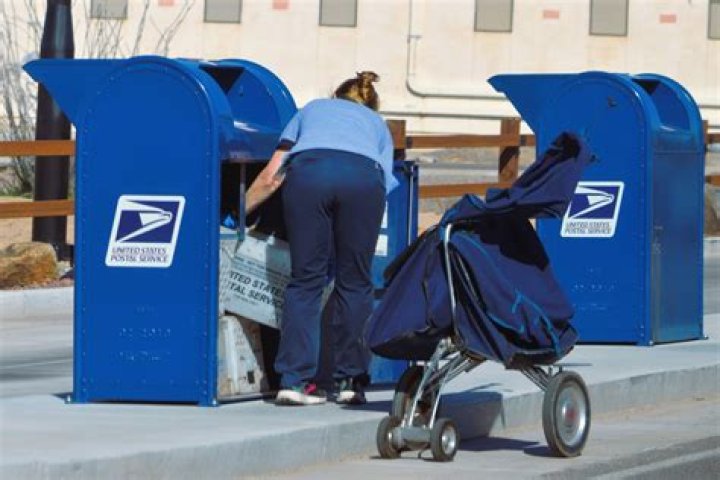 You're Inviting Mail Theft by Doing This, USPS Says in New Warning