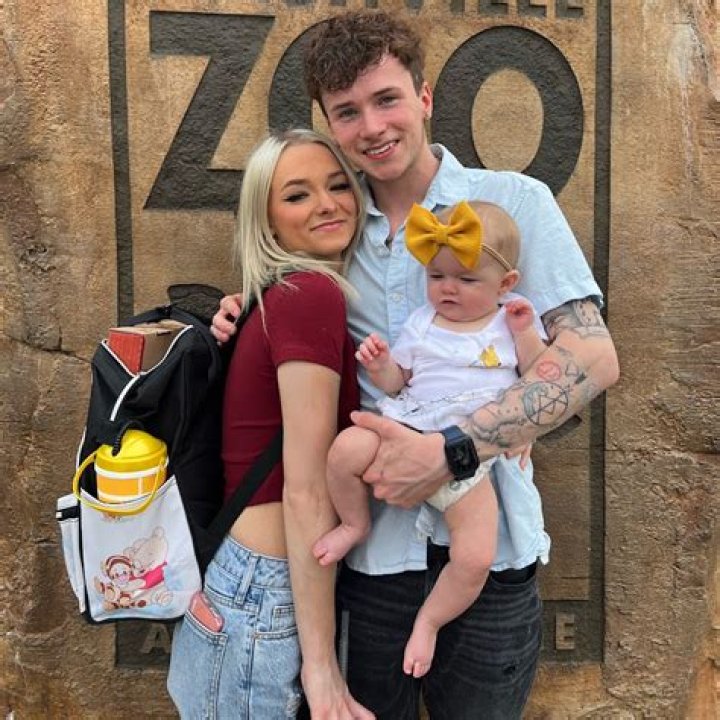 Zoe Bell - Bio, Age, Wiki, Facts and Family