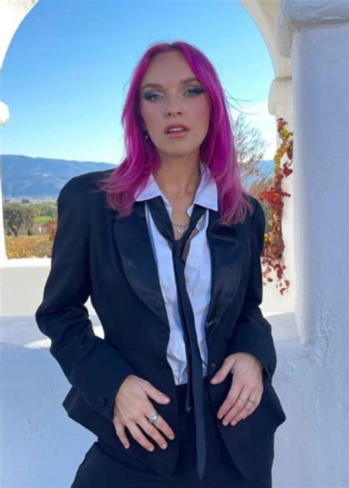 Zolita Height, Weight, Age, Girlfriend, Family